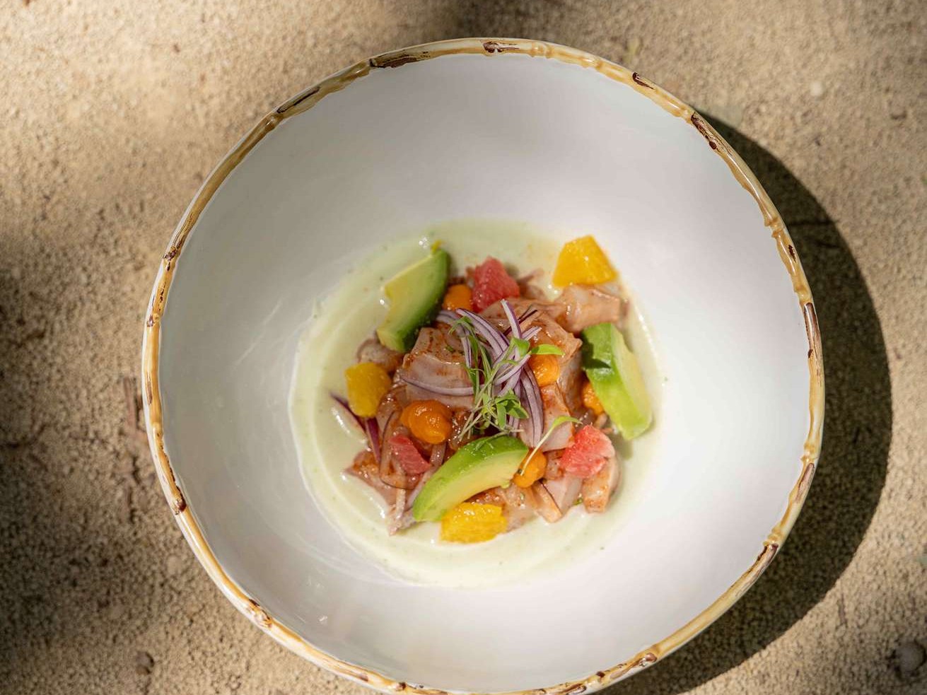 african queen crevettes salade fraicheur fruits legumes agrumes restaurant saint tropez