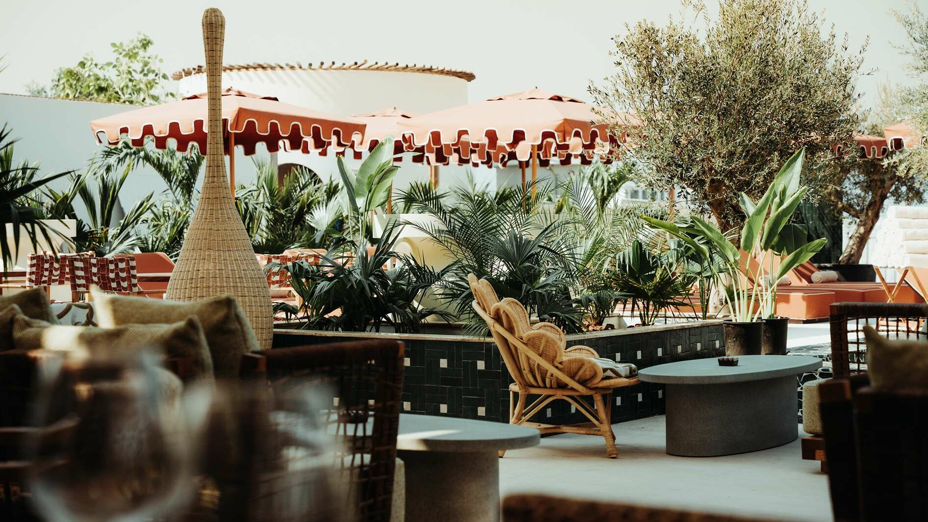 african queen restaurant dubai