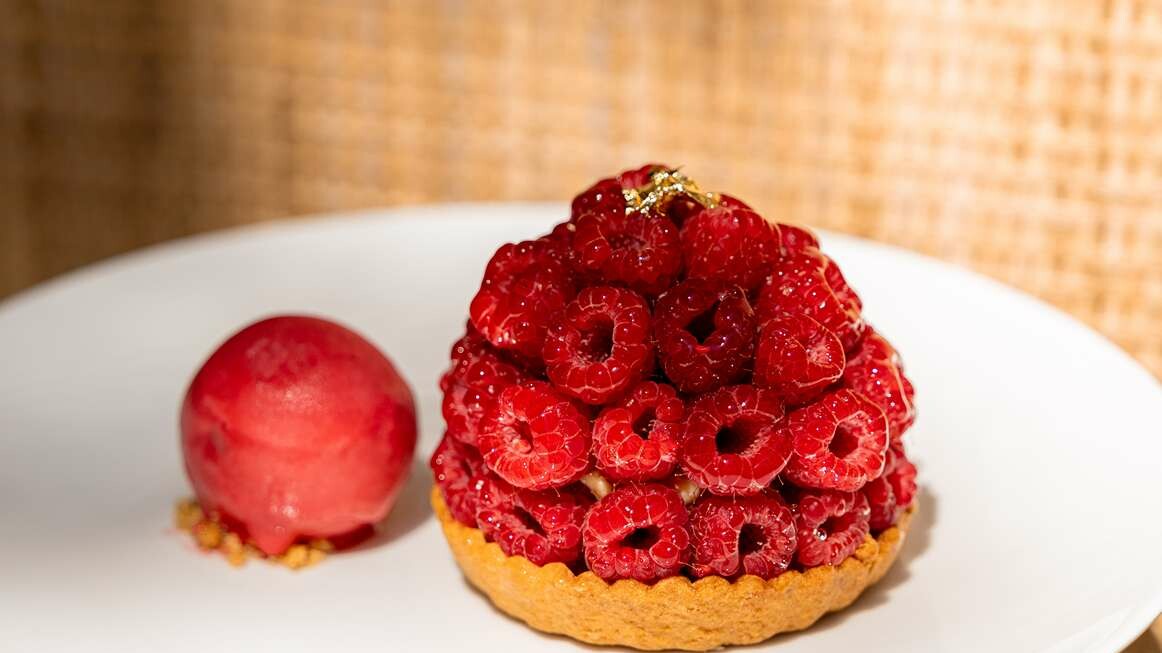raspberry tart dessert sorbet refined pastry african queen