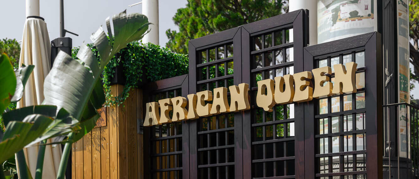cocktail lounge african queen beaulieu