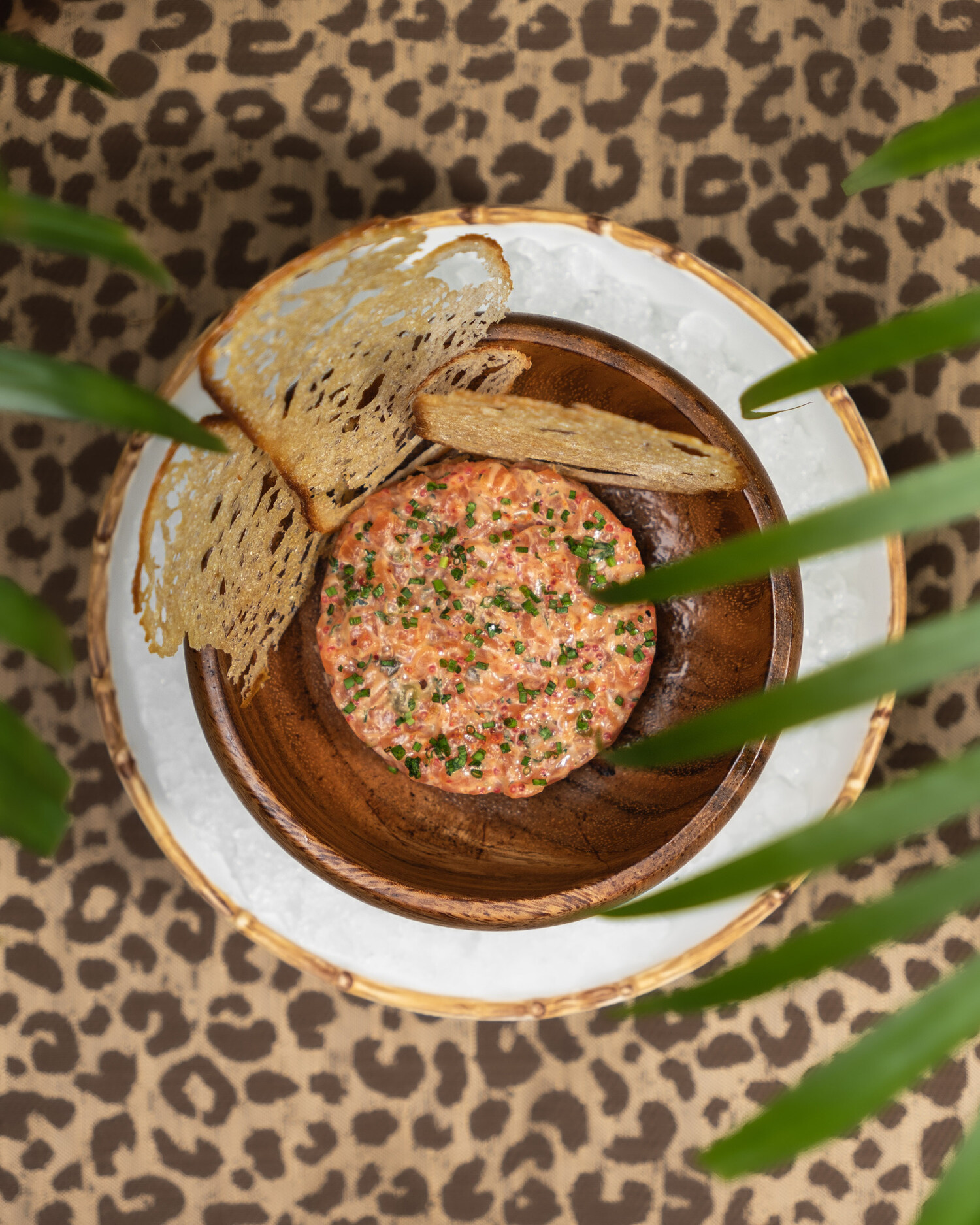 brunch - SALMON TARTARE G,S Capers, Shallots, Red Tobiko